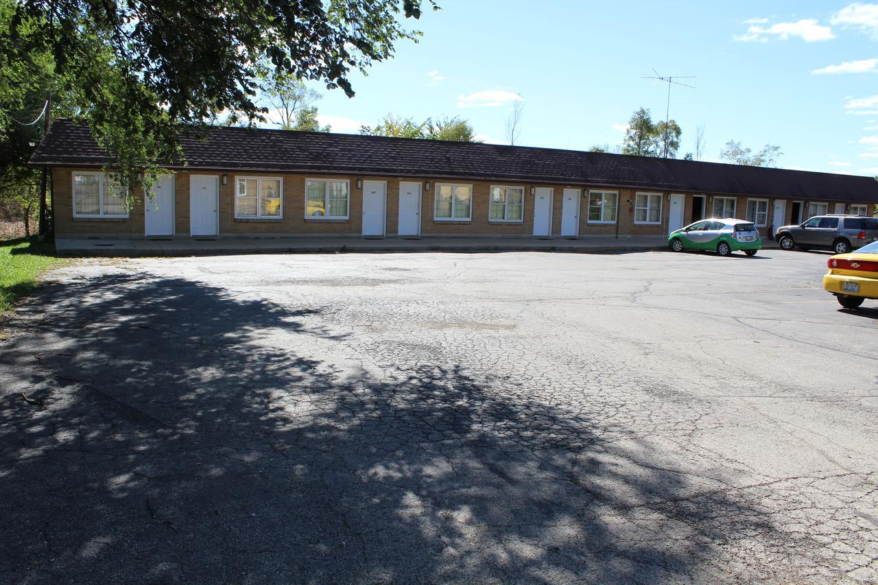 Crest Motel Bartlett Exterior photo
